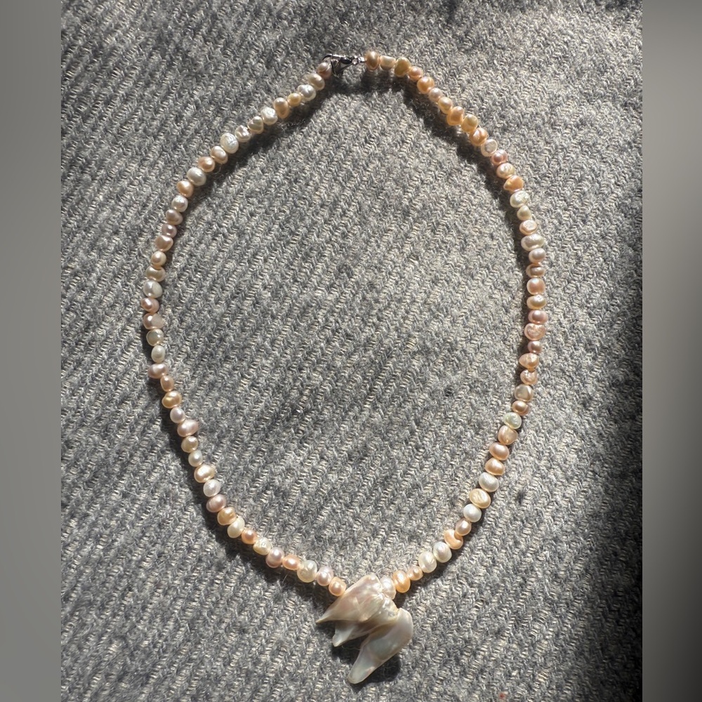 baroque pearl choker